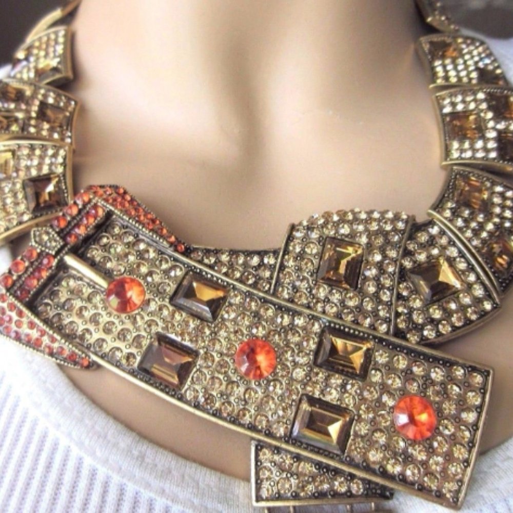 OSCAR DE LA RENTA Buckle Necklace